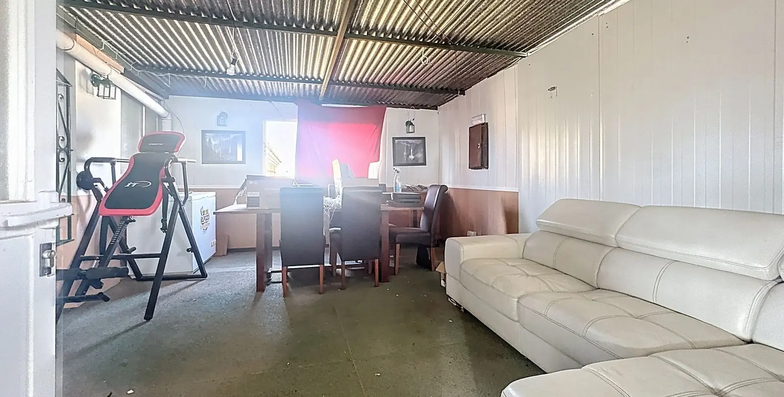 Sale of restaurant in Diana Park 11