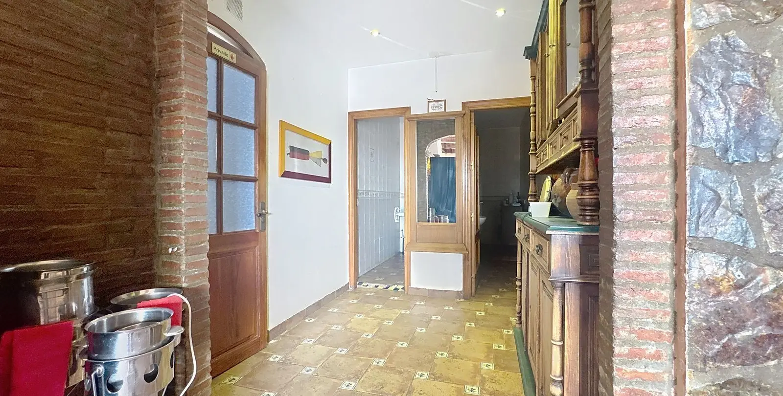 Sale of restaurant in Diana Park 18