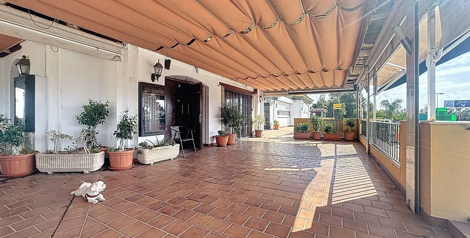 Sale of restaurant in Diana Park 25