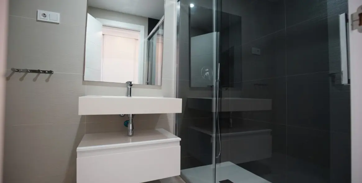 Sale of ground floor apartment in Bel Air 6