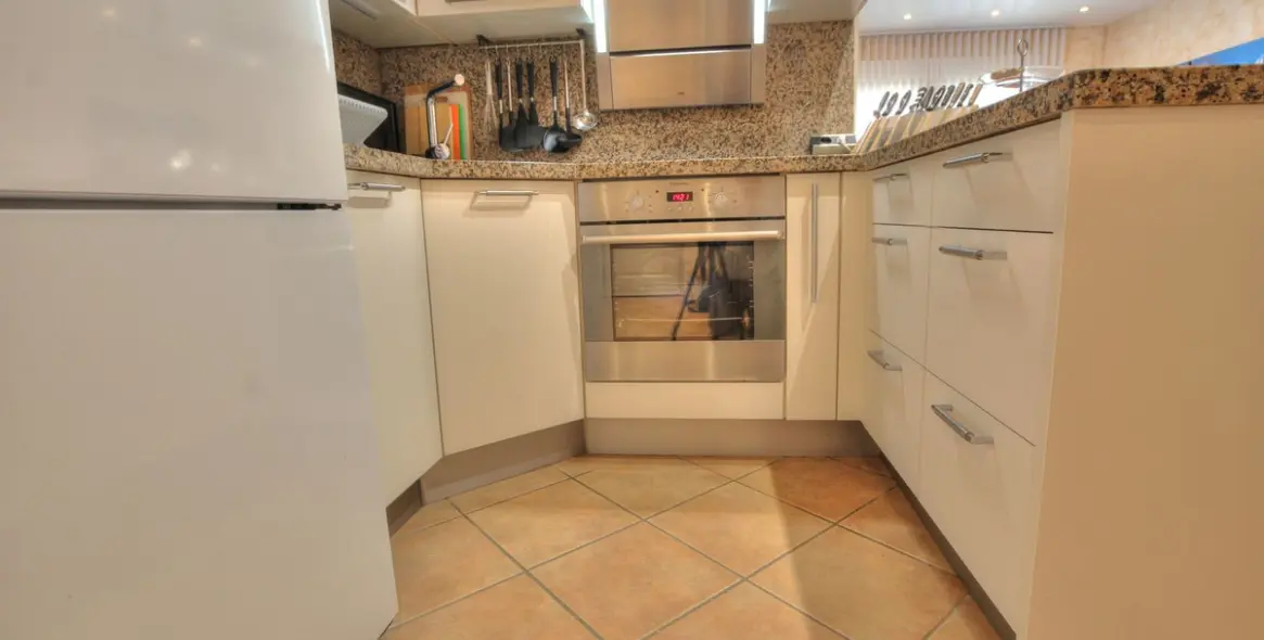 Продажа дома на две семьи в La Cala de Mijas 9