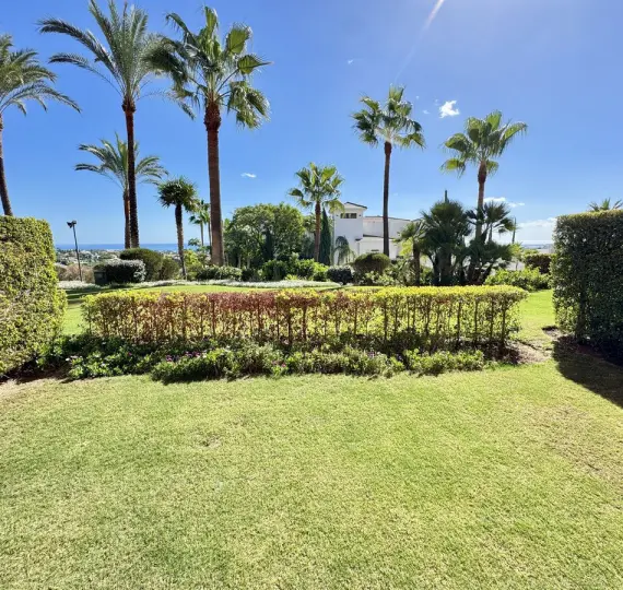 Sale of ground floor apartment in Los Flamingos