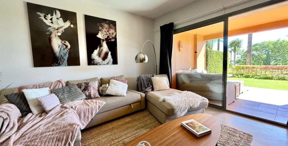 Sale of ground floor apartment in Los Flamingos 12