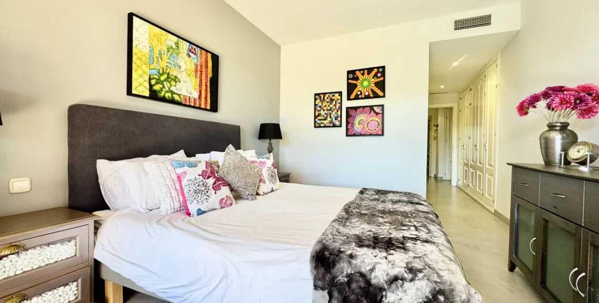 Sale of ground floor apartment in Los Flamingos 17