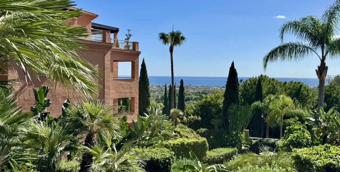 Продажа апартаментов на первом этаже в Los Flamingos 24