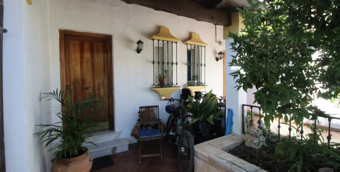 Продажа таунхауса в Estepona 1