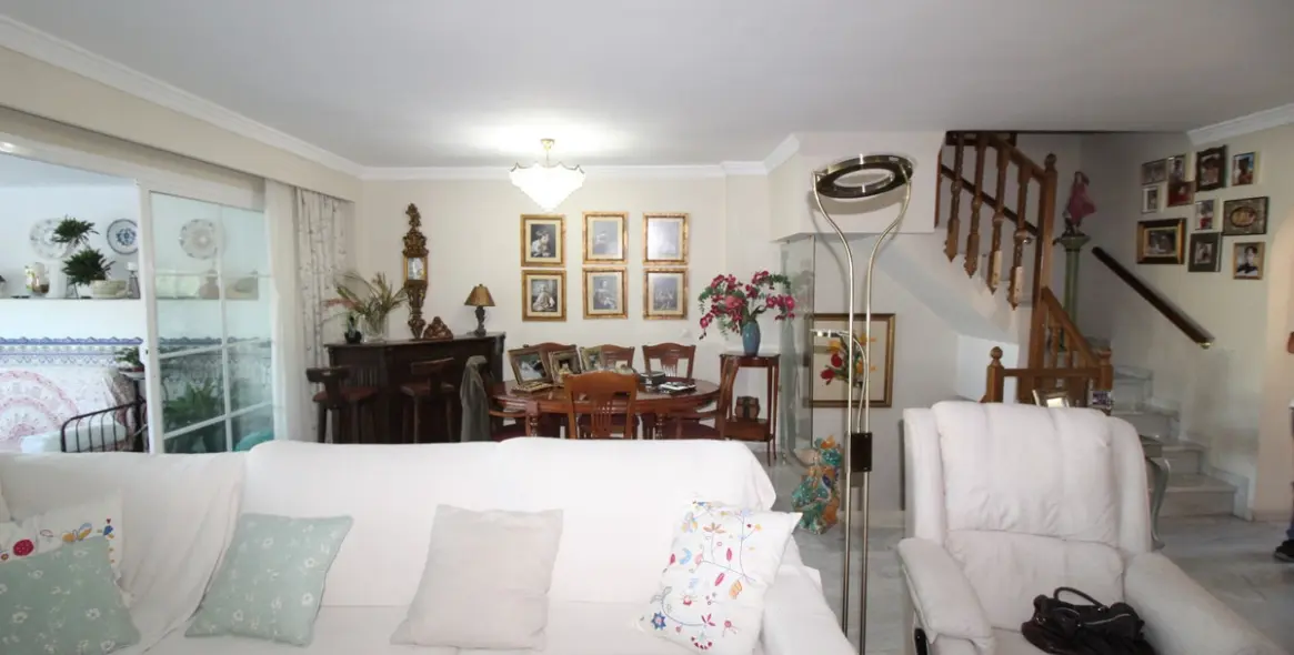Продажа таунхауса в Estepona 16