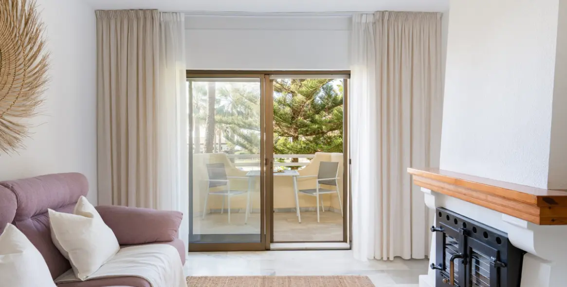 Venta de apartamento en planta media en La Cala de Mijas 5