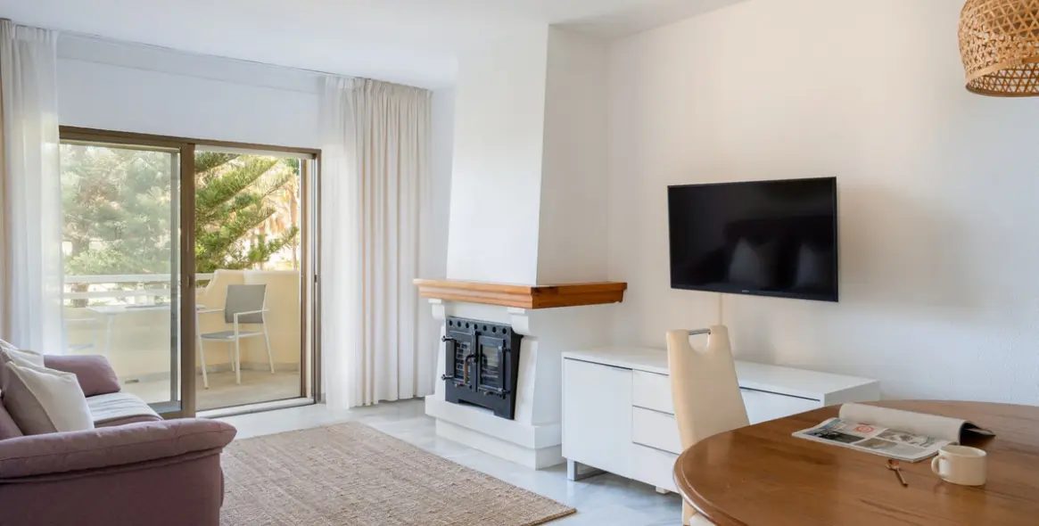 Venta de apartamento en planta media en La Cala de Mijas 7