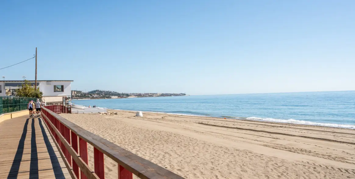 Sale of middle floor apartment in La Cala de Mijas 21