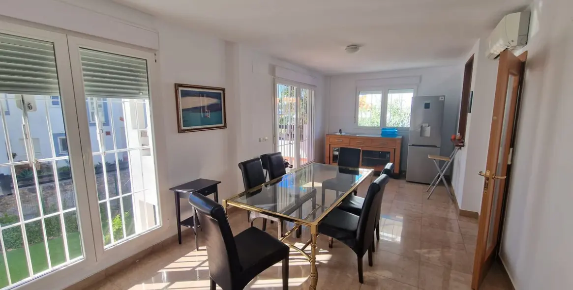 Продажа  отдельно стоящей виллы в Manilva 6