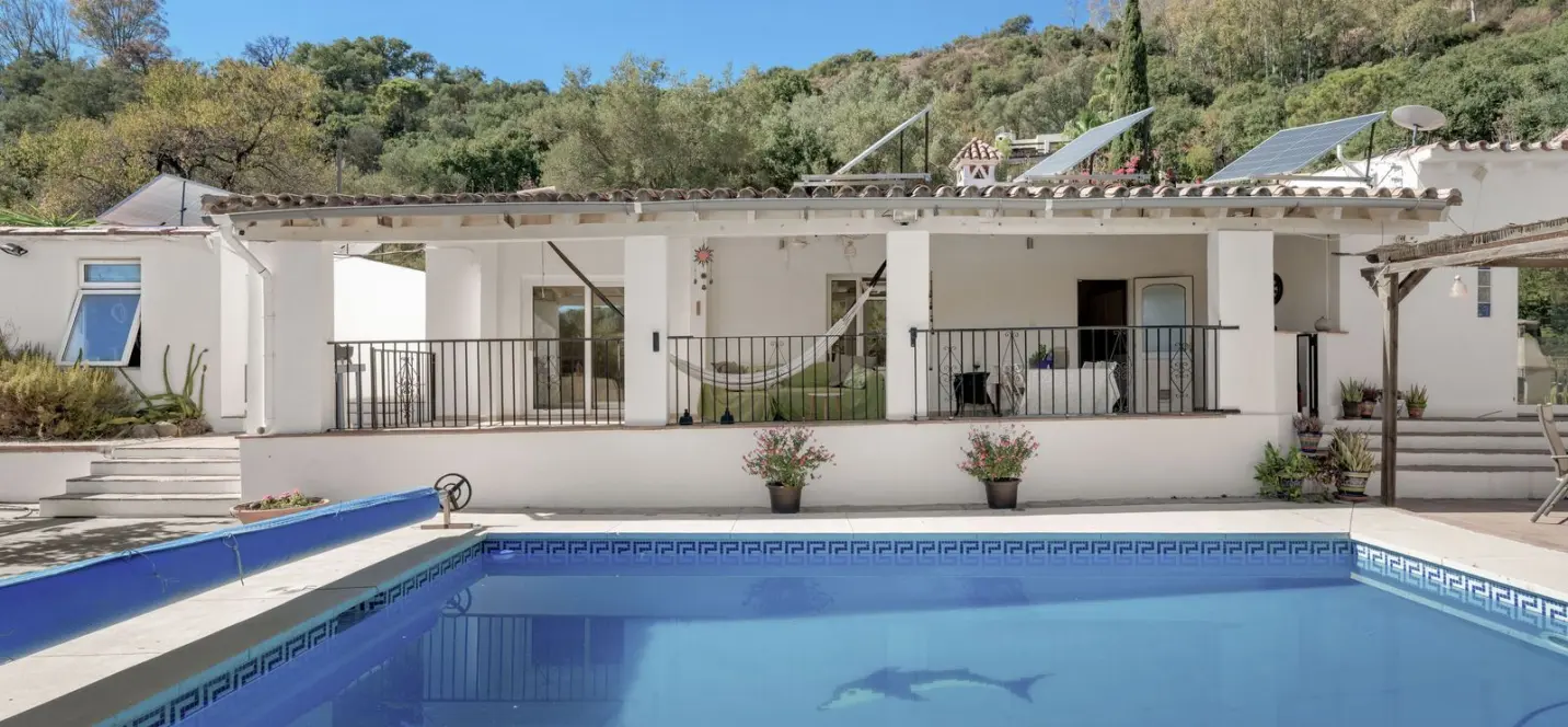 Sale of finca - cortijo in Estepona 2