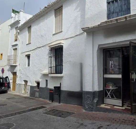 Продажа апартаментного комплекса в Ojén