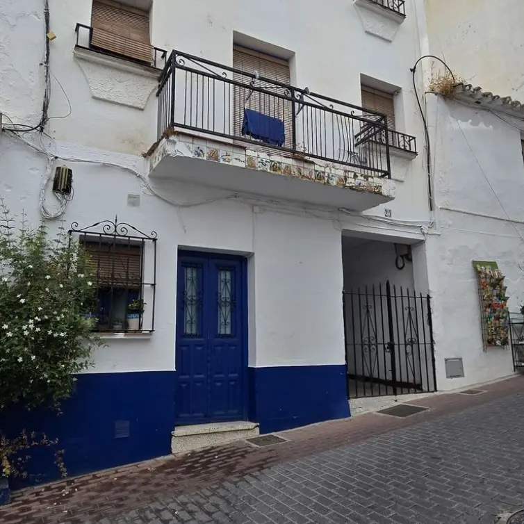 Venta de local comercial en Ojén