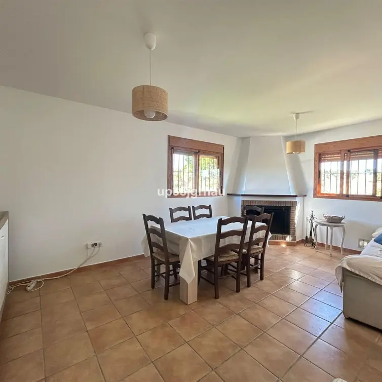 Sale of finca - cortijo in Estepona