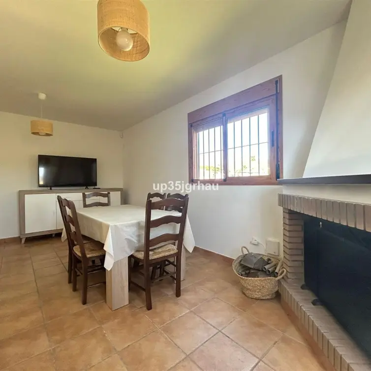 Sale of finca - cortijo in Estepona