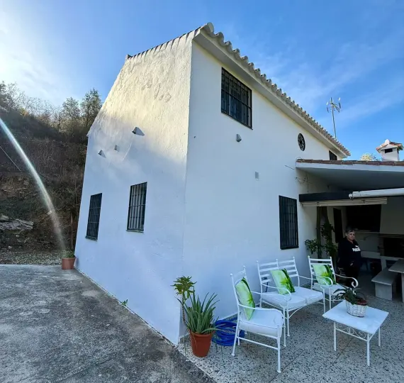 Sale of finca - cortijo in Ojén