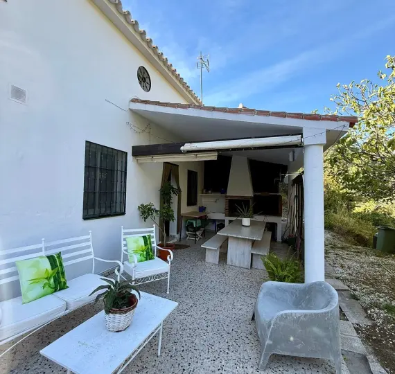 Sale of finca - cortijo in Ojén