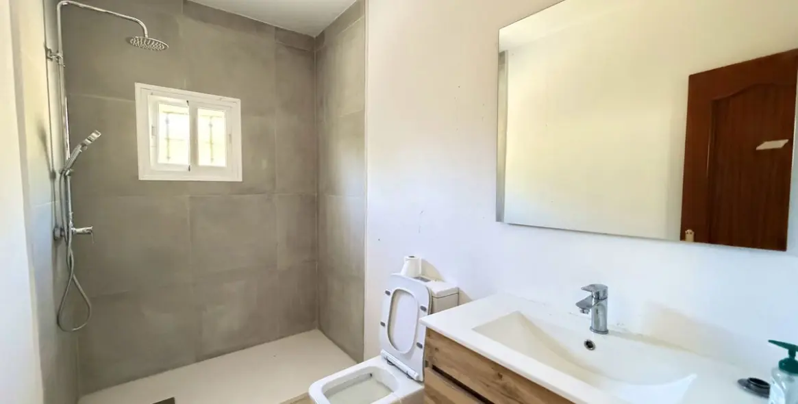 Продажа  отдельно стоящей виллы в Estepona 21