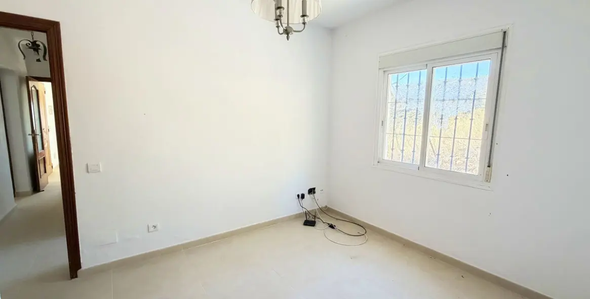 Продажа  отдельно стоящей виллы в Estepona 26