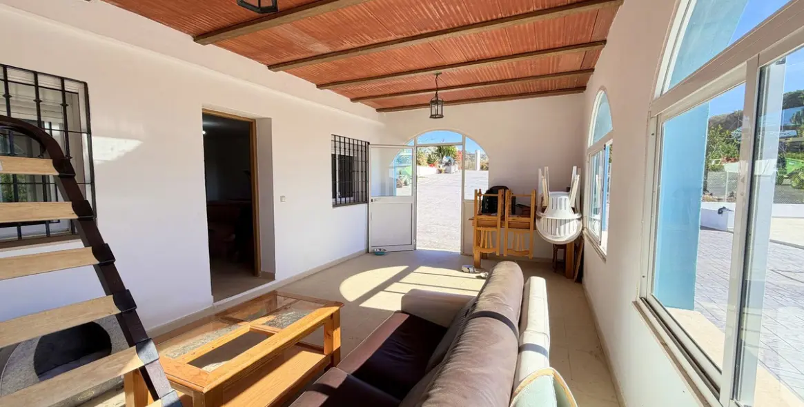 Продажа  отдельно стоящей виллы в Estepona 33