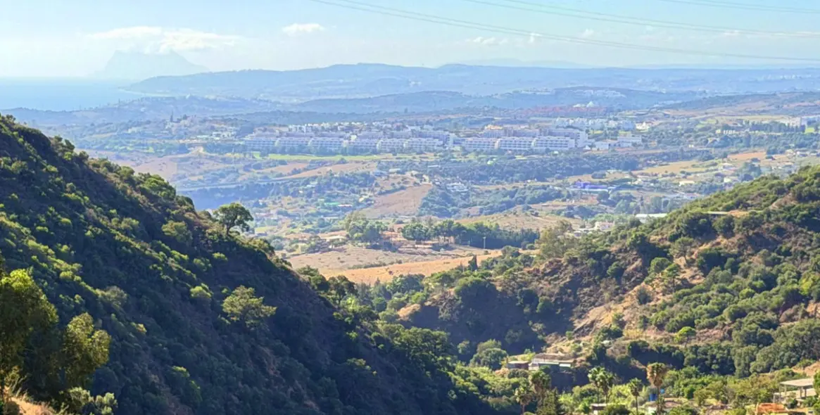 Продажа  отдельно стоящей виллы в Estepona 44