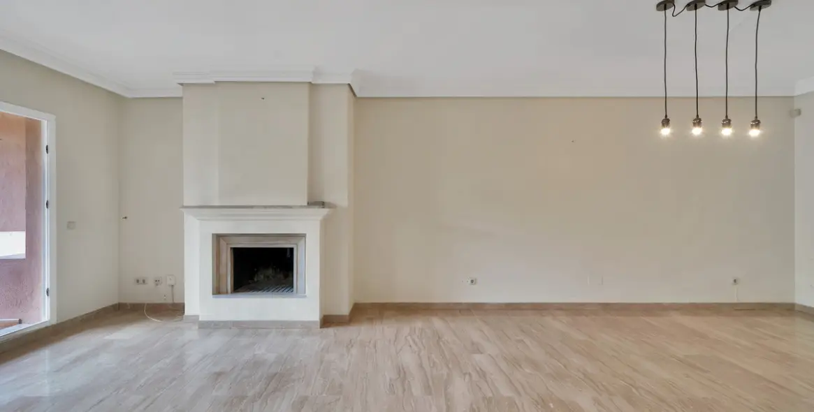 Venta de apartamento en planta baja en Guadalmina Baja 2