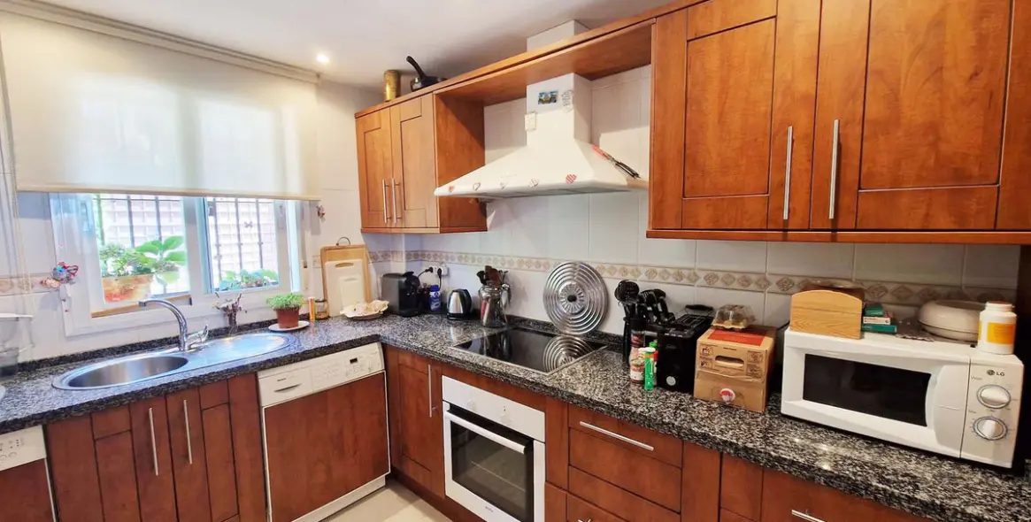 Sale of semi-detached house in Estepona 3