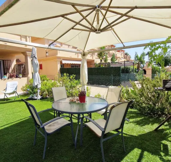 Sale of semi-detached house in Estepona