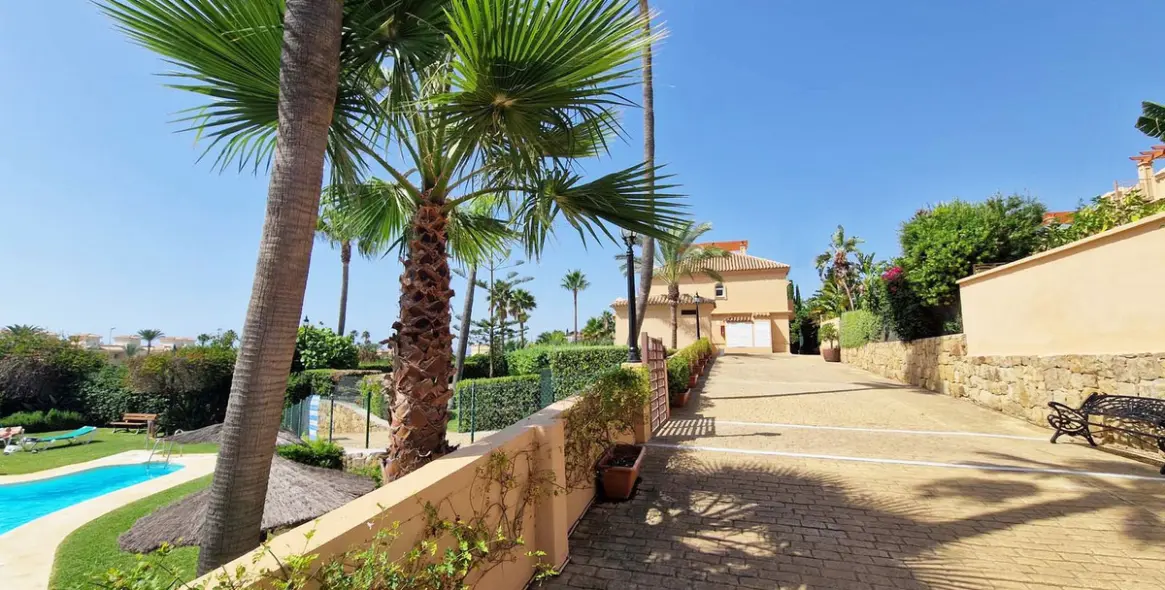 Sale of semi-detached house in Estepona 20