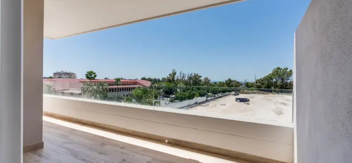 Продажа апартаментов на среднем этаже в Nueva Andalucía 1