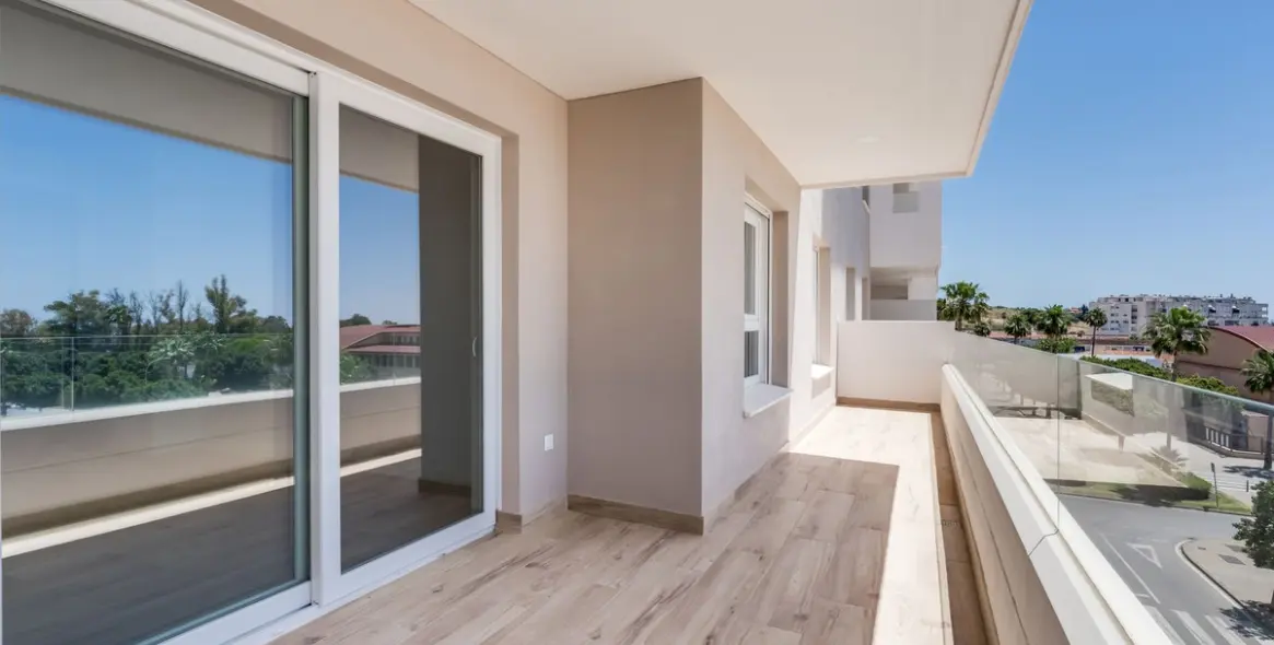 Продажа апартаментов на среднем этаже в Nueva Andalucía 12