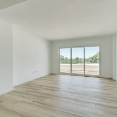 Продажа апартаментов на среднем этаже в Nueva Andalucía