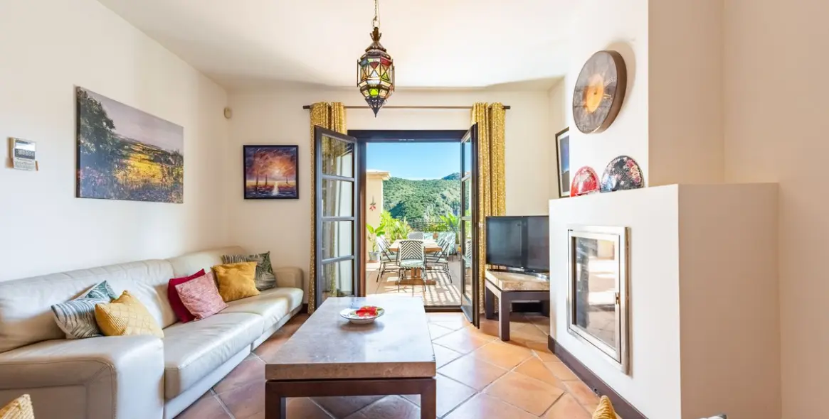 Sale of semi-detached house in Benahavís 2