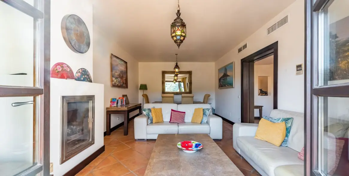 Sale of semi-detached house in Benahavís 10