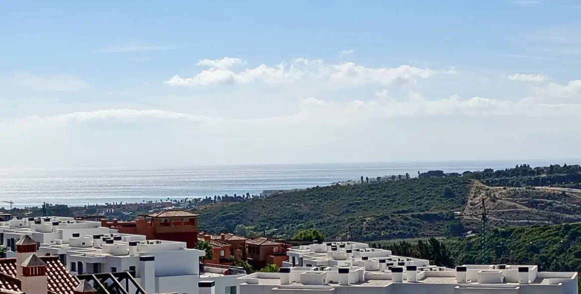Sale of penthouse in Casares 7
