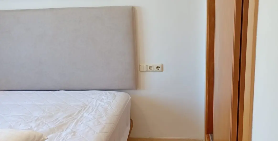 Sale of penthouse in Casares 20