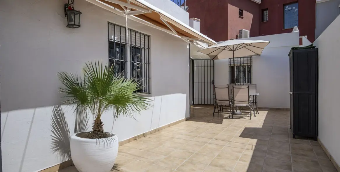 Продажа  отдельно стоящей виллы в Fuengirola 3