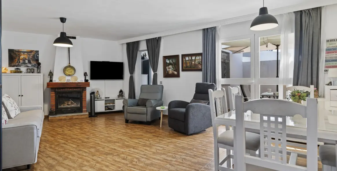 Продажа  отдельно стоящей виллы в Fuengirola 19