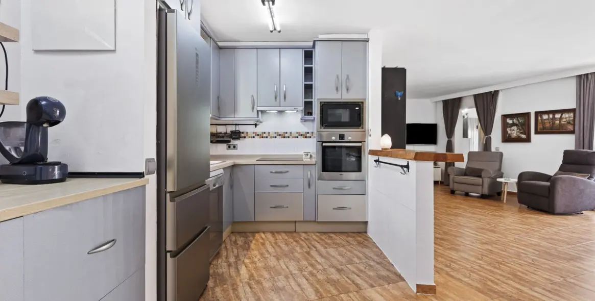 Продажа  отдельно стоящей виллы в Fuengirola 29