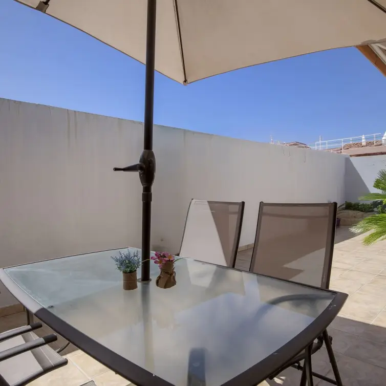 Sale of detached villa in Fuengirola