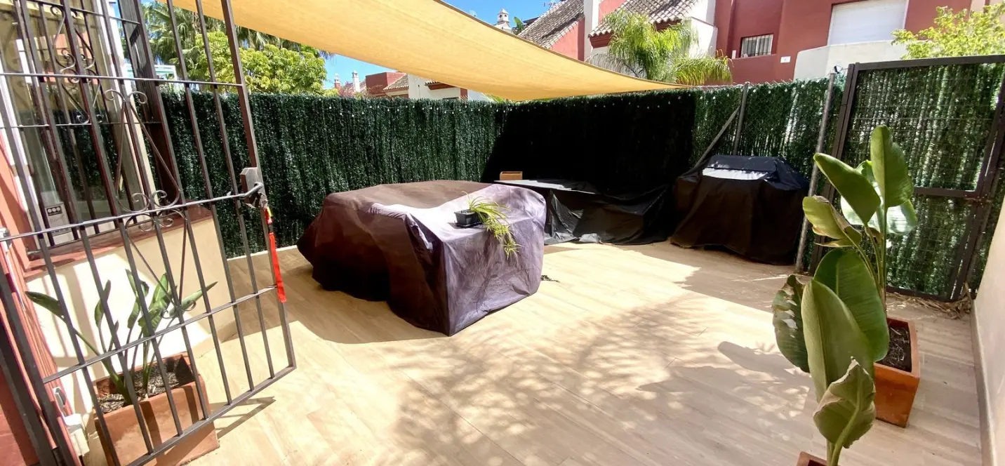 Venta de adosado en Estepona 1