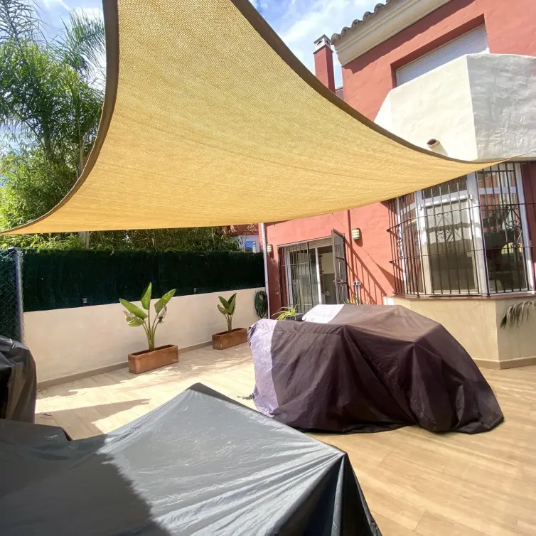Venta de adosado en Estepona
