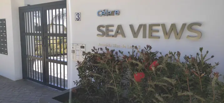 Продажа пентхауса в Estepona 0