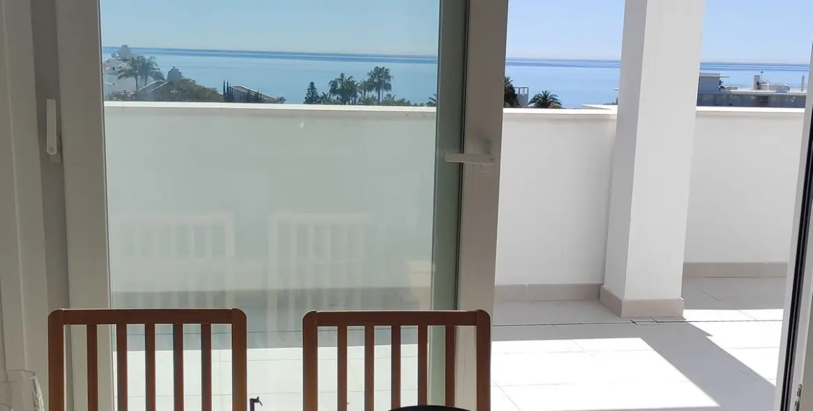 Продажа пентхауса в Estepona 11
