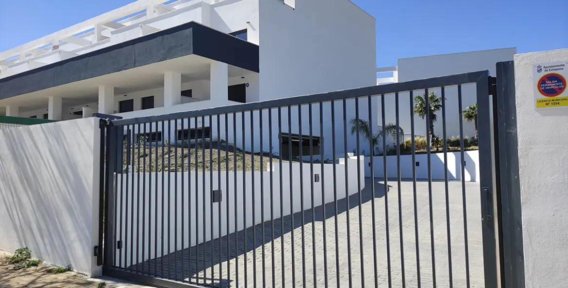 Продажа пентхауса в Estepona 27