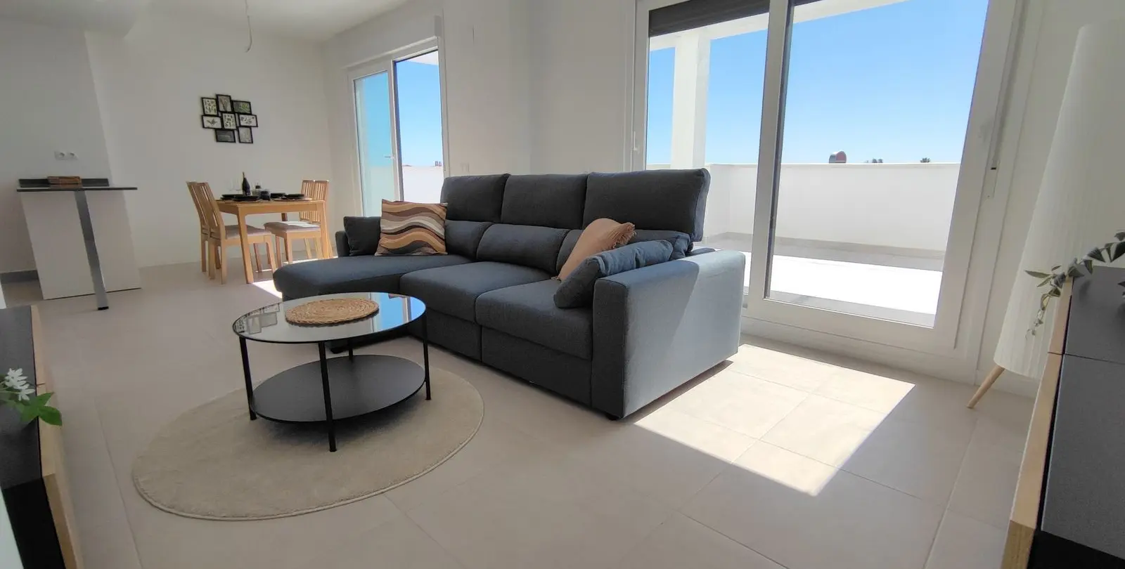 Sale of penthouse in Estepona 1