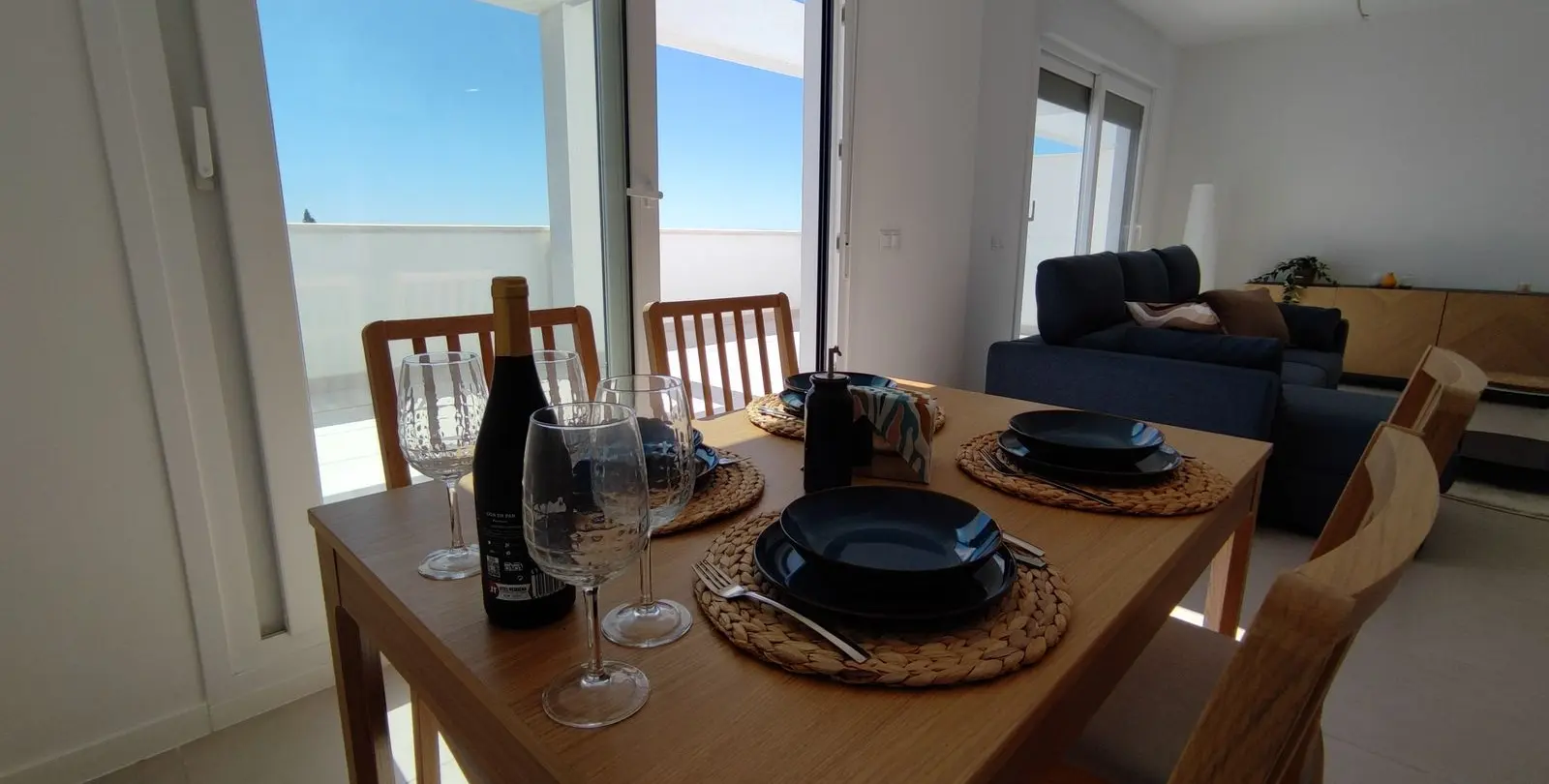Sale of penthouse in Estepona 2