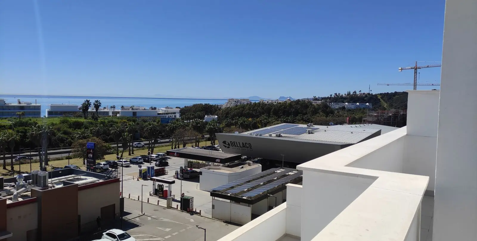 Sale of penthouse in Estepona 3