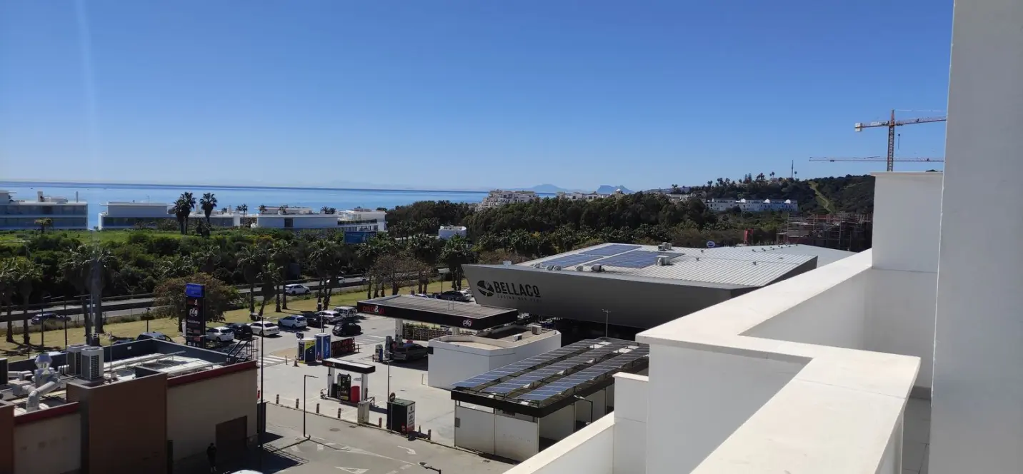 Venta de ático en Estepona 2